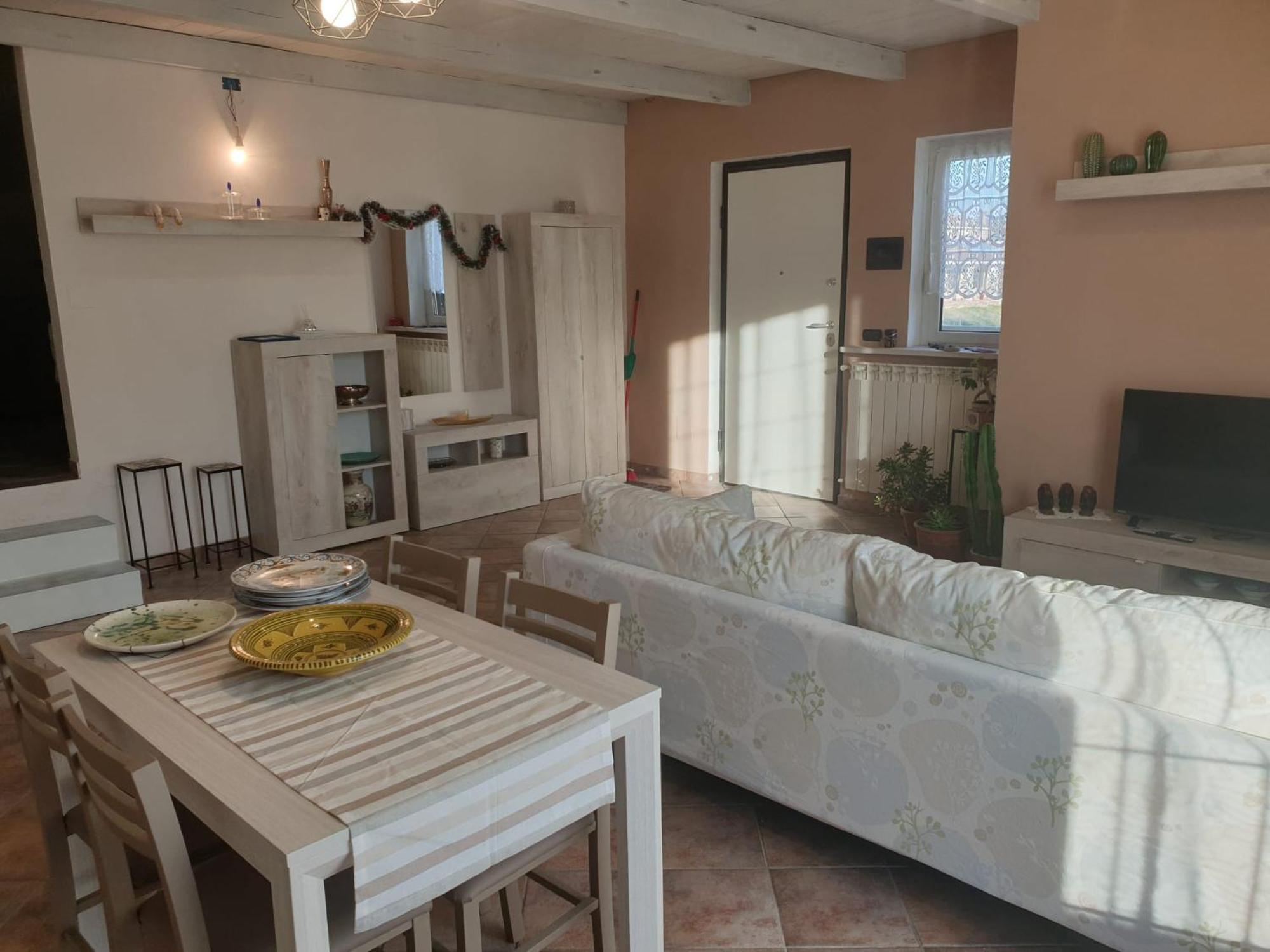 Casa Vacanze Alice E Arianna Cairo Montenotte Eksteriør billede